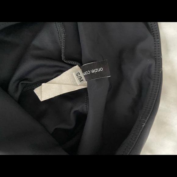 Onzie Ripped Legging - Picture 4 of 4